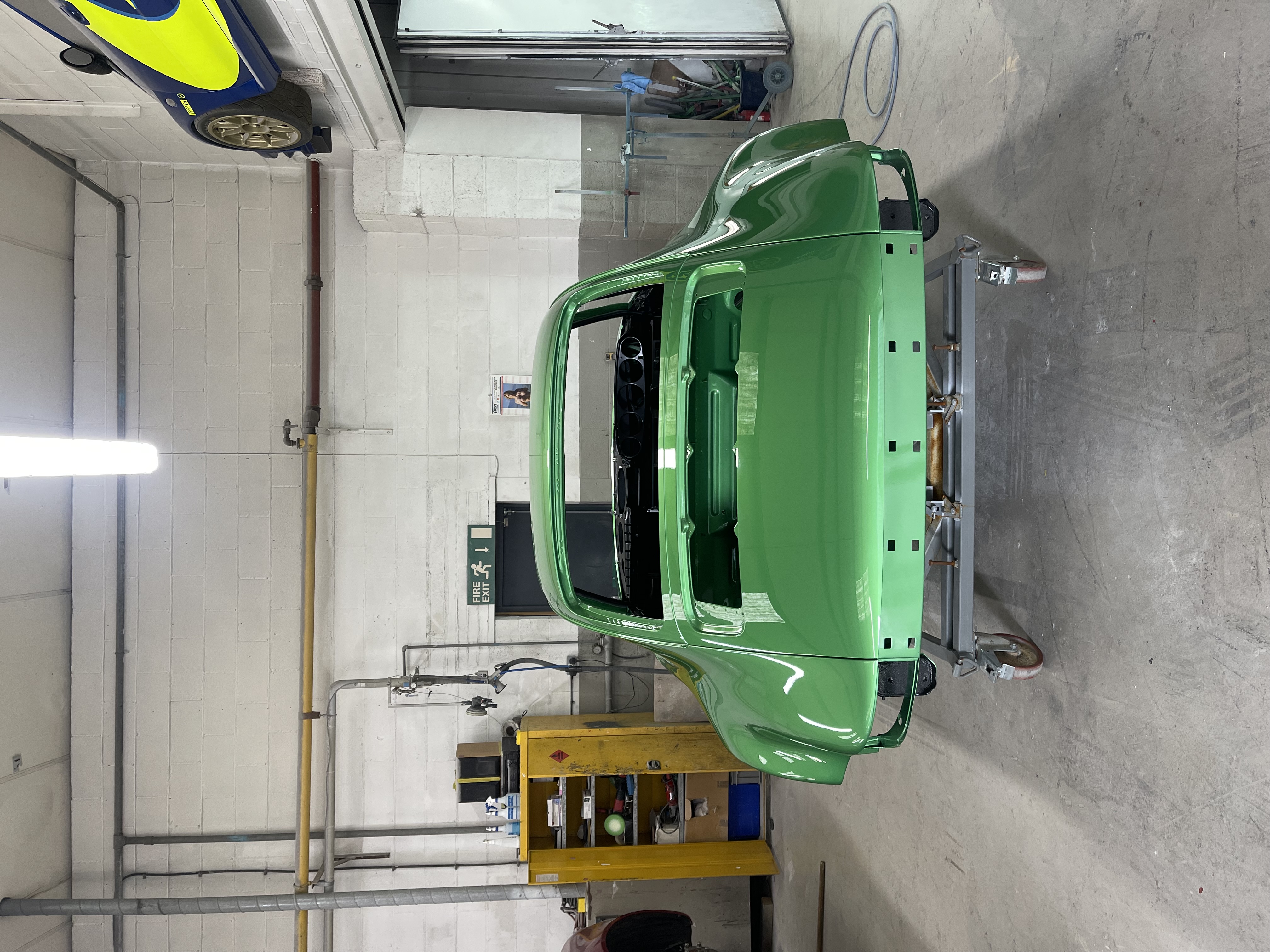 Porsche 911 Restoration - Image 13